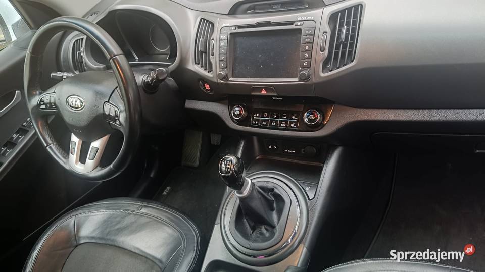 Kia Sportage 3 17 Crdi 156 koni manual stan CD