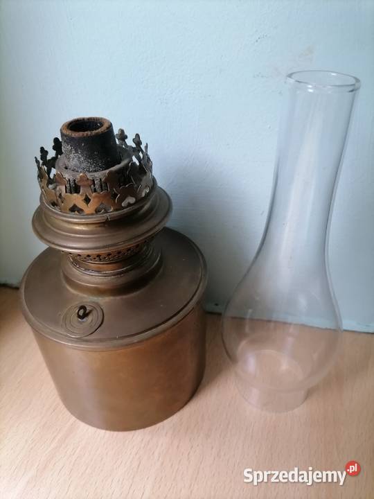 Stara lampa naftowa