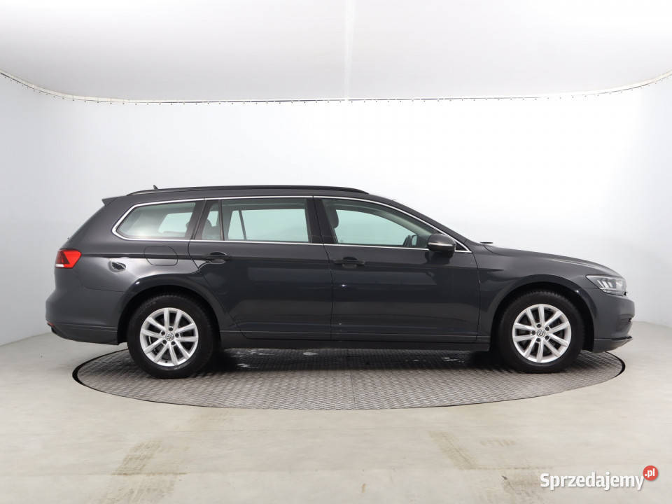 VW Passat 15 TSI relingi dachowe dolnośląskie Bielany Wrocławskie