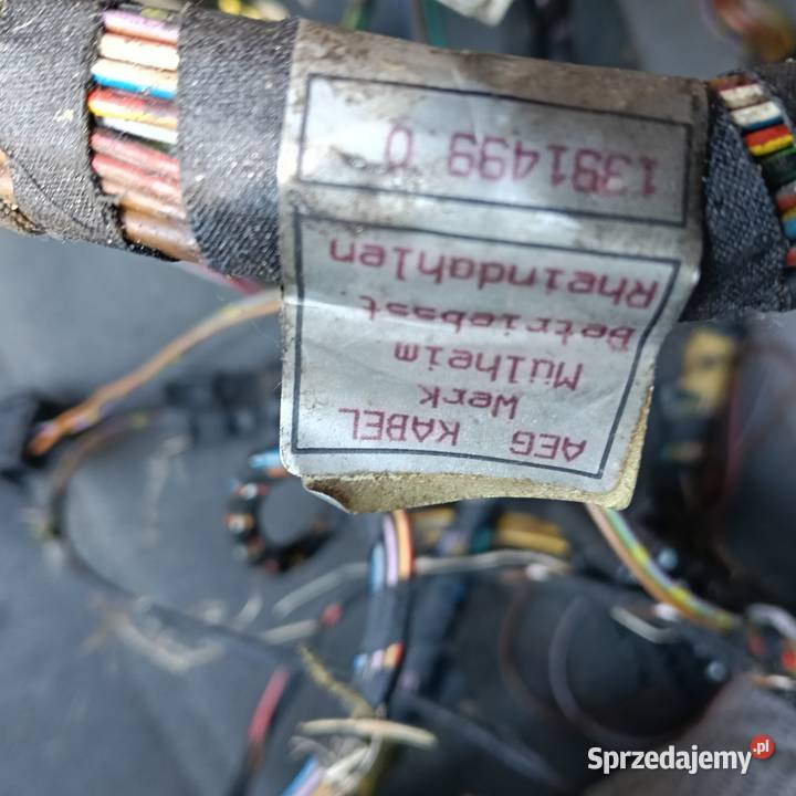 BMW 5 e34 Wiazka przewodow kokpitukonsoli osobowe Pozostałe pomorskie Jastrzębia Góra