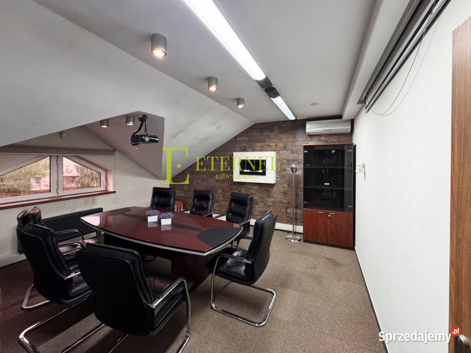 Doskonały biurowiec Duży lokal biurowy strych Kraków