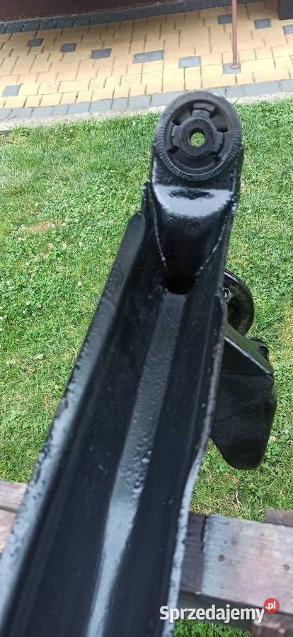 Honda Civic VIII 20062011tylna belka Brzeszcze