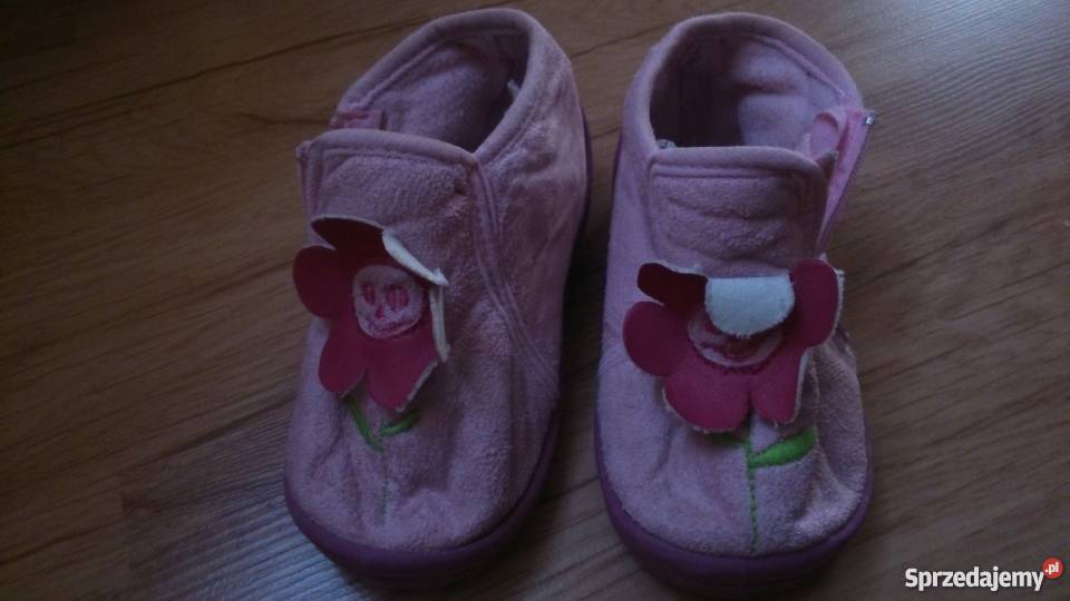 buty dziewczęce r 22 wkł 13 wielkopolskie Poznań sprzedam