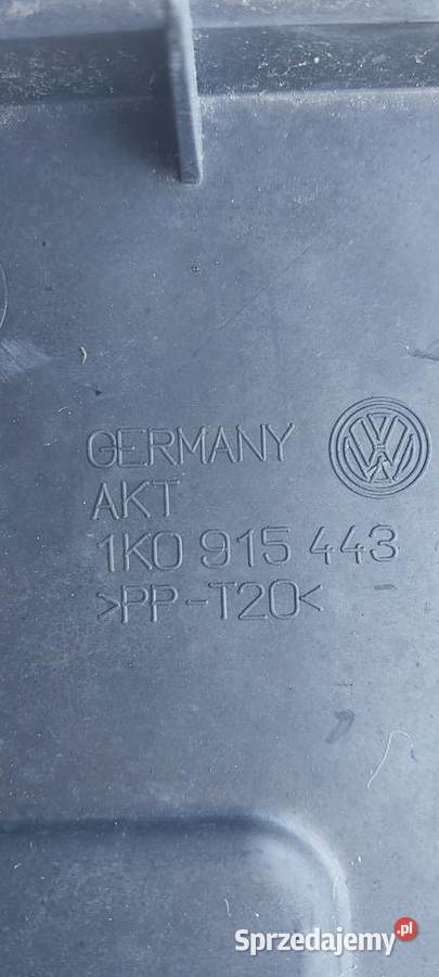 Obudowa pokrywa akumulatora AUDI A3 8P VW SEAT osobowe Pozostałe Szczecin