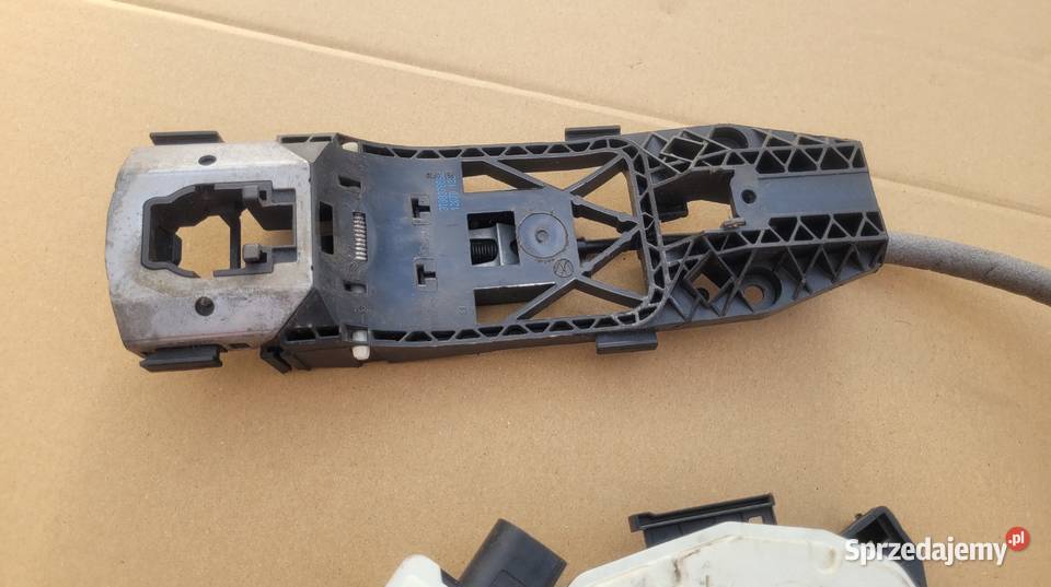 ZAMEK DRZWI PRAWY PRZÓD VW CC SEAT IBIZA IV osobowe Ruda Śląska sprzedam