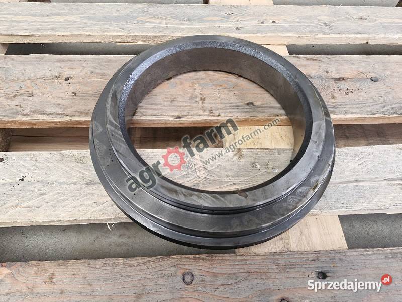 Tłok hamulca John Deere 6800 7200 7400 7500 Byków