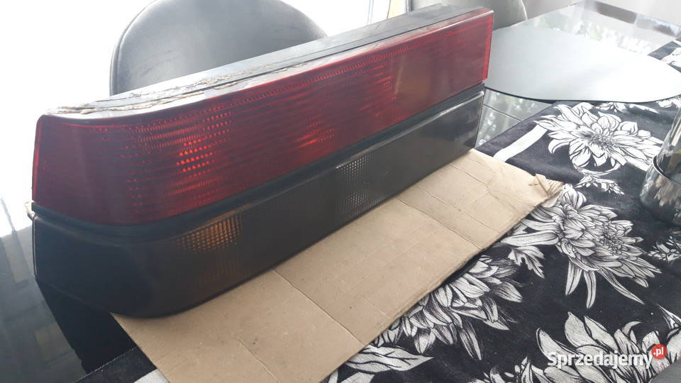 Renault 25 R25 lampa tylna lewa używana Konstancin-Jeziorna