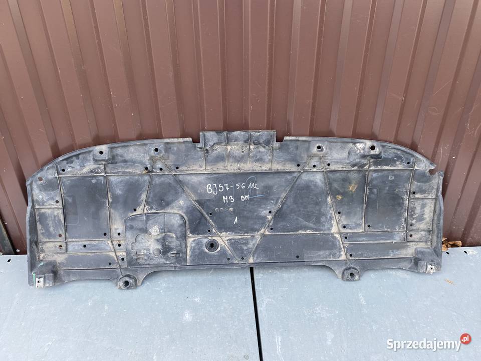 Mazda 3 BM osłona płyta pod zderzak BJS756112 Kozubszczyzna sprzedam