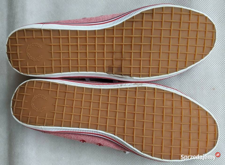 Fred Perry Canvas Sneakers US75UK65EU40 sprzedam