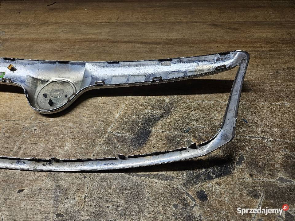 SKODA OCTAVIA 2 II LIFT RAMKA CHROM GRILLA Międzychód