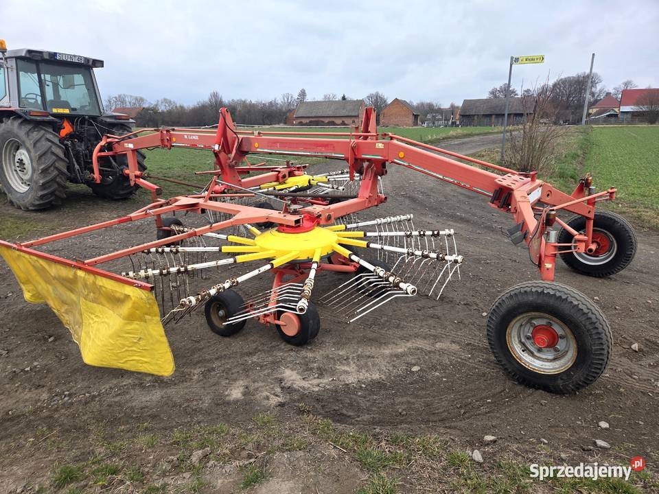 Zgrabiarka Karuzelowa Dwugwiazdowa POTTINGER EuroTop 651A Multitast