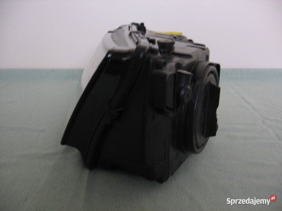 5E1941015C Reflektor przedni lewy do Skoda osobowe