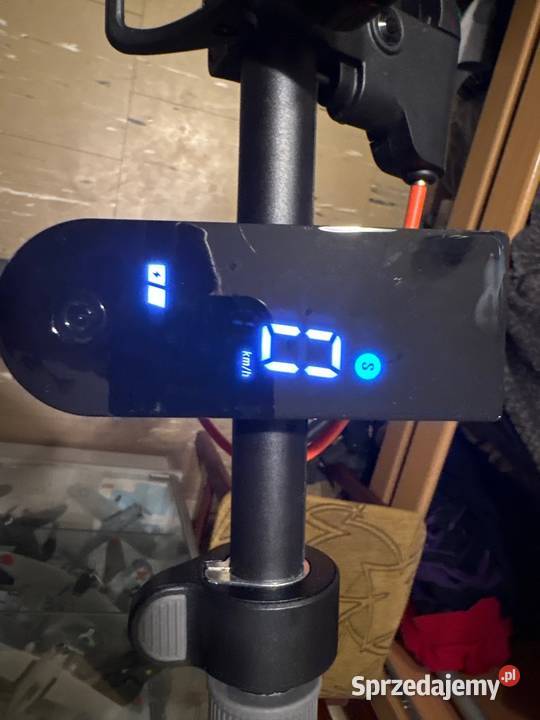 Hulajnoga elektryczna XIAOMI Electric Scooter 4 Łódź sprzedam