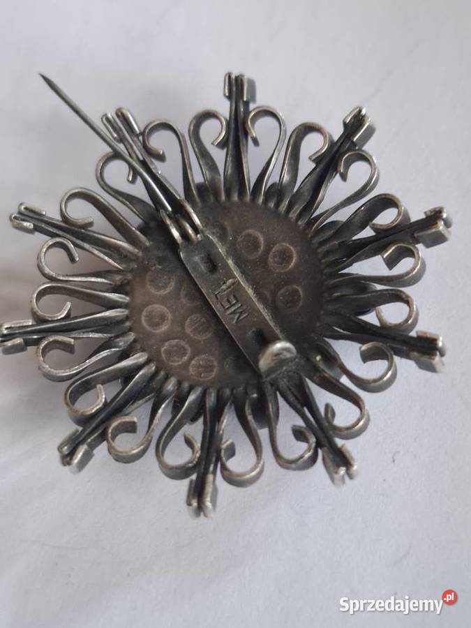 Broszka PRL metaloplastyka
