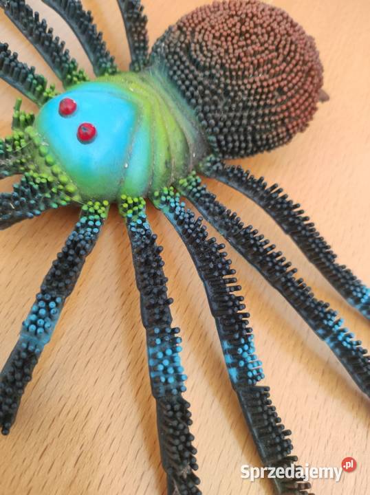 Duża Figurka pająk tarantula gumowy włochaty Kielce