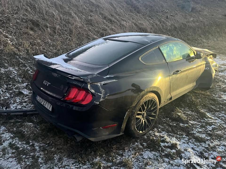 FORD Mustang GT 50