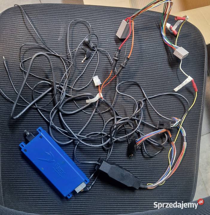 Zestaw głośnomówiący Parrot CK3100 komplet Dziewkowice