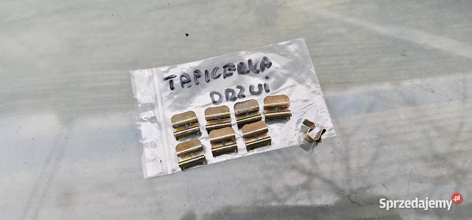 Spinki listwy tapicerki mercedes w210 Zbąszyń