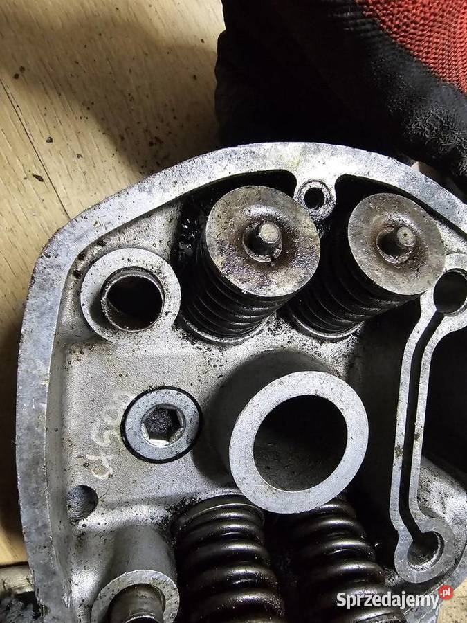 Honda CX 500 głowica prawa sprężyny zawory cx500 dolnośląskie Jelenia Góra