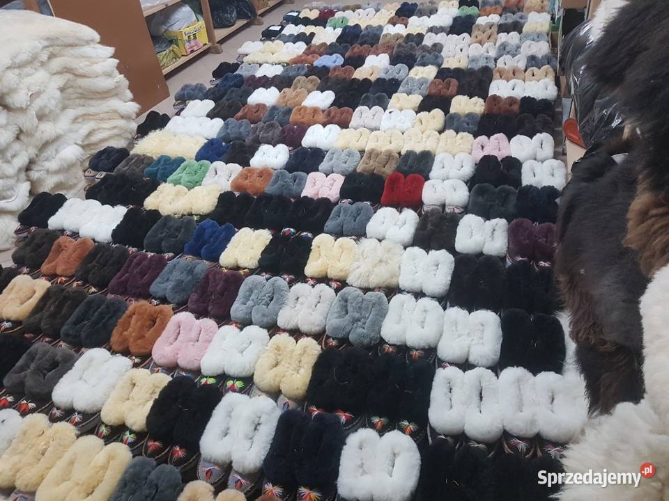 PANTOFLE BAMBOSZE KAPCIE ZAKOPIANKI KOŻUCHOWE sprzedam