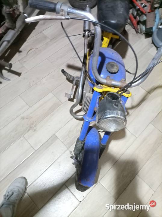 Motorynka m2 Rok produkcji 1982 Nowogród Bobrzański