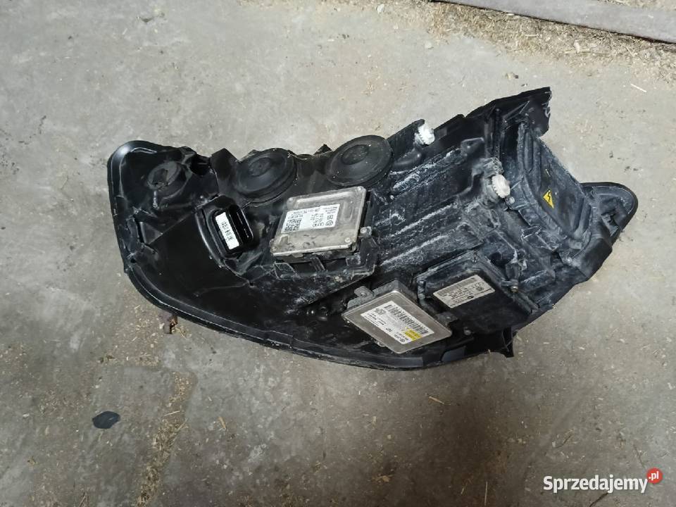 Lampy audi A6C7 bi xenon skrętne Rok produkcji 2011