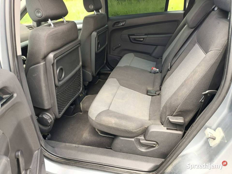 Opel Zafira Opel Zafira 19CDTI 101 06r 7os B Tarnów sprzedam