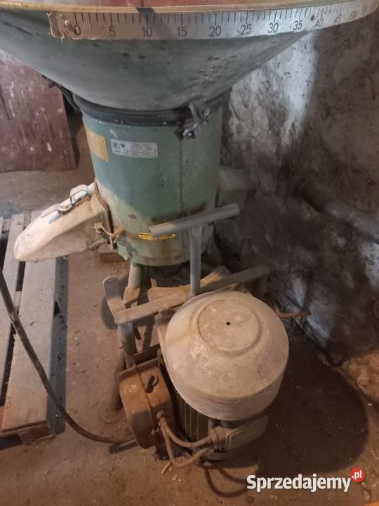 Rozdrabniacz BĄK do zboża mocny polska produkcja nieuszkodzony Lwówek Śląski