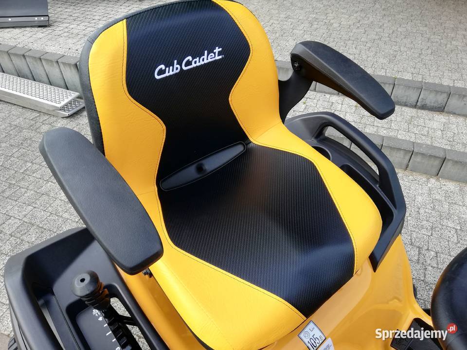 Traktor ogrodowy Cub Cadet XT3QS127 Kawasaki 22 Kobiele Wielkie