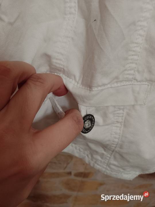 4446XXL3XL Biała dżinsowa kamizelka z patką z Kraków