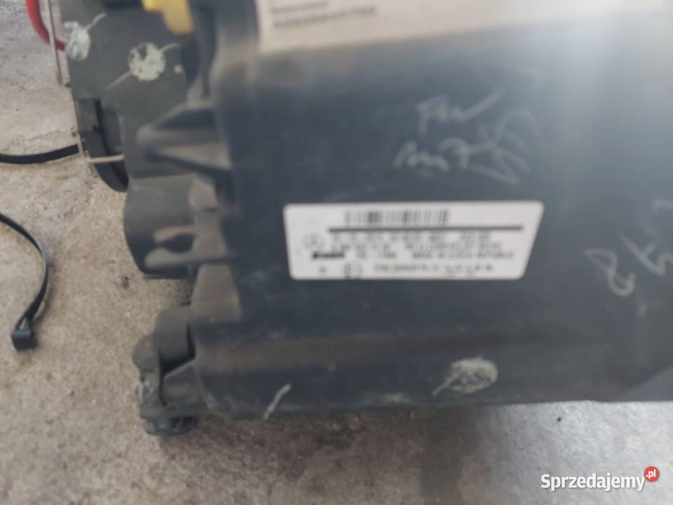Lampy 212 Volvo Qashqai inne osobowe Części samochodowe Koszalin sprzedam