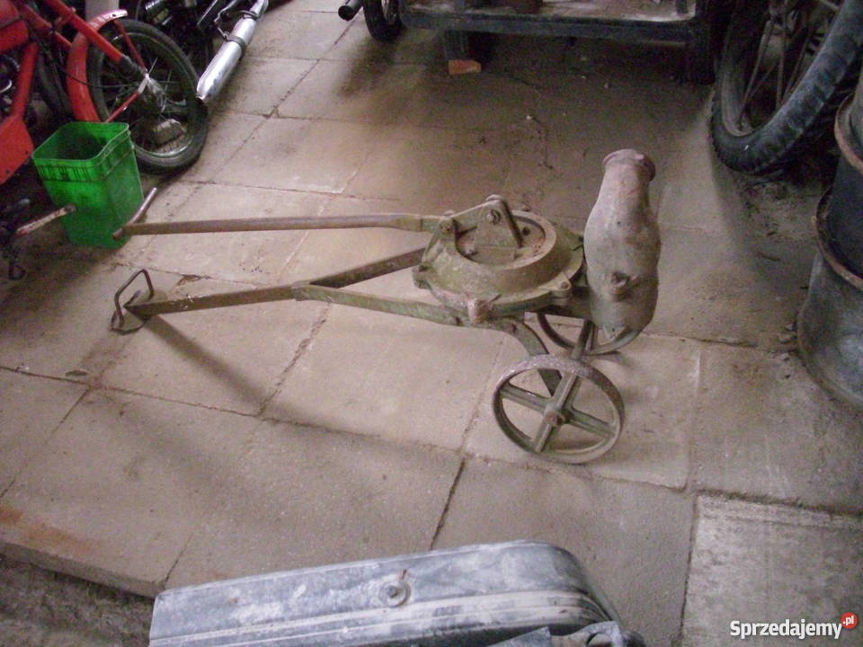 Przedwojenna zabytkowa pompaozdoba ogrodu Pozostałe zachodniopomorskie Lipiany