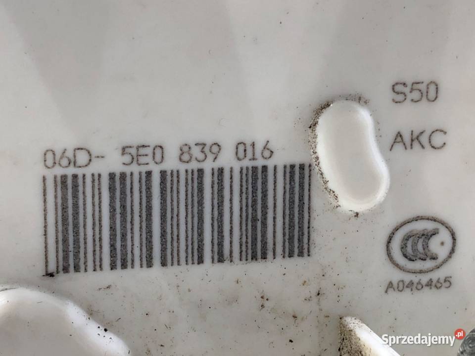 ZAMEK DRZWI PRAWY TYŁ SKODA RAPID Hatchback osobowe