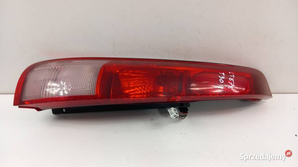 NISSAN XTRAIL T30 SUV LAMPA TYŁ LEWA sprzedam