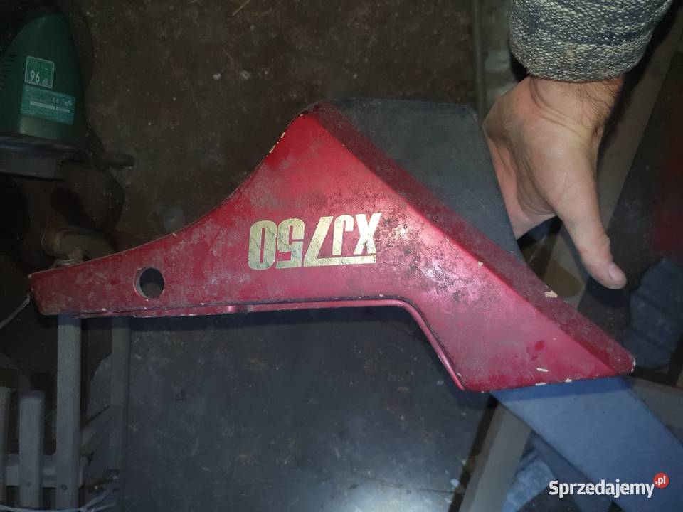 plastik boczek yamaha xj750 Busko-Zdrój