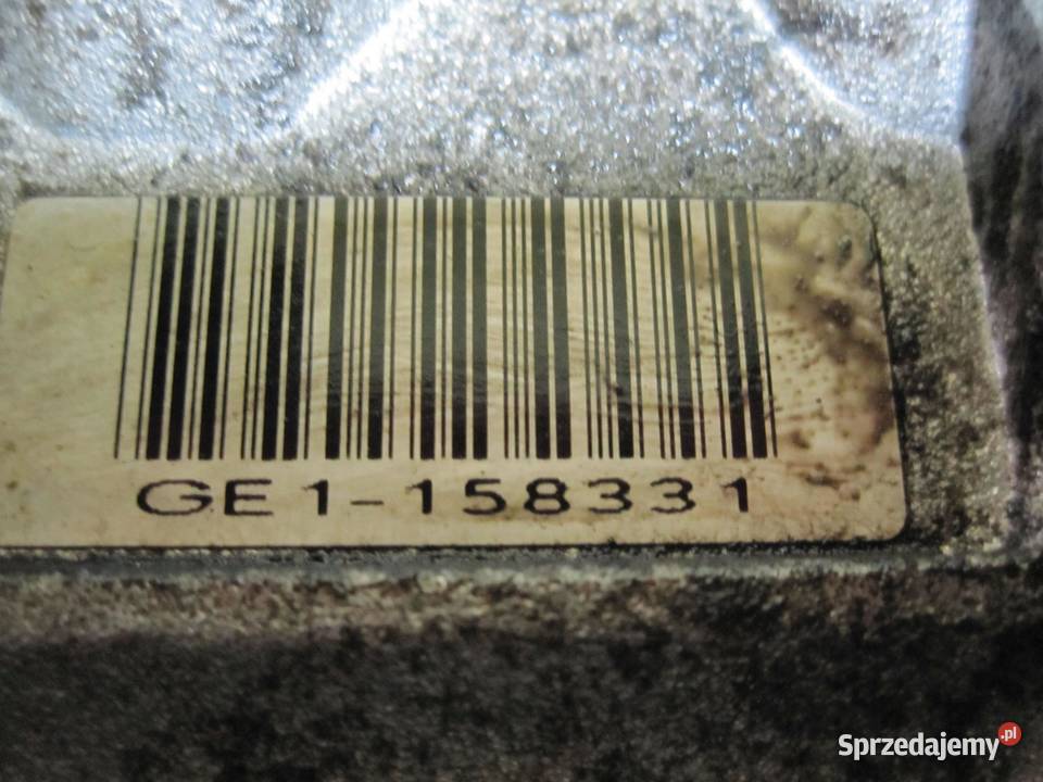 Mercedes ML 37 V6 04R 245 A0012302811 Sprężarka