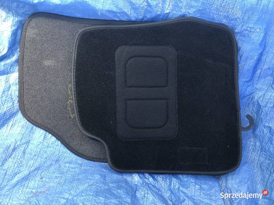 FORD FIESTA MK7 20082017 Dywaniki Welurowe