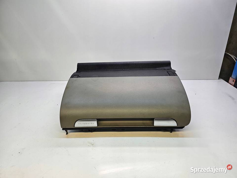 SCHOWEK PASAŻERA AUDI A3 8P LIFT 8P1857035G Przystajń sprzedam