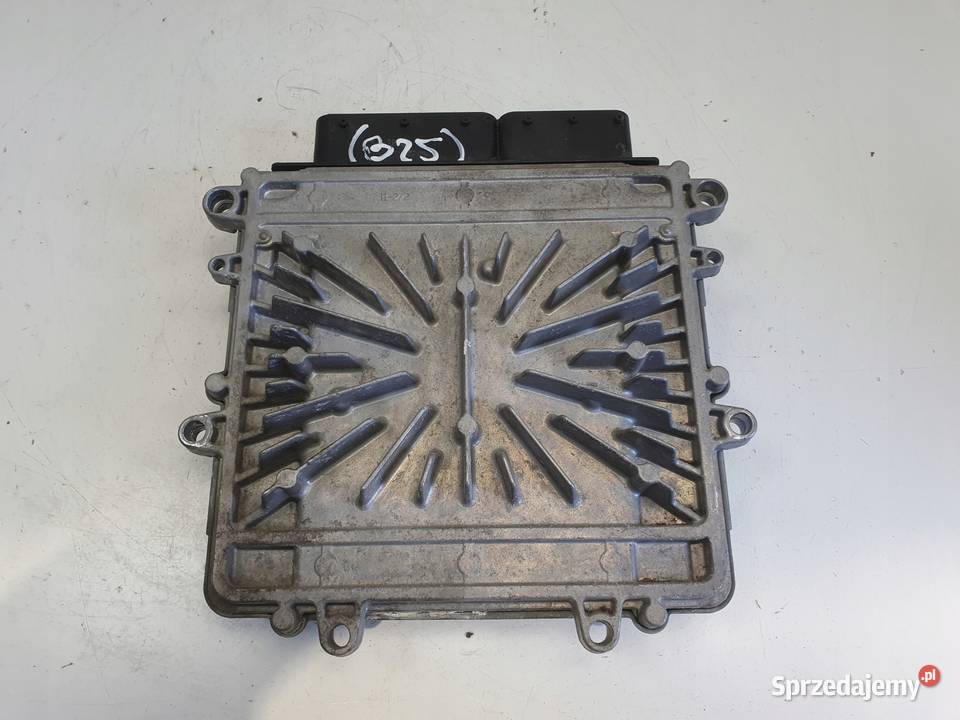 Volvo V40 II 20 D3 STEROWNIK SILNIKA komputer Chełm