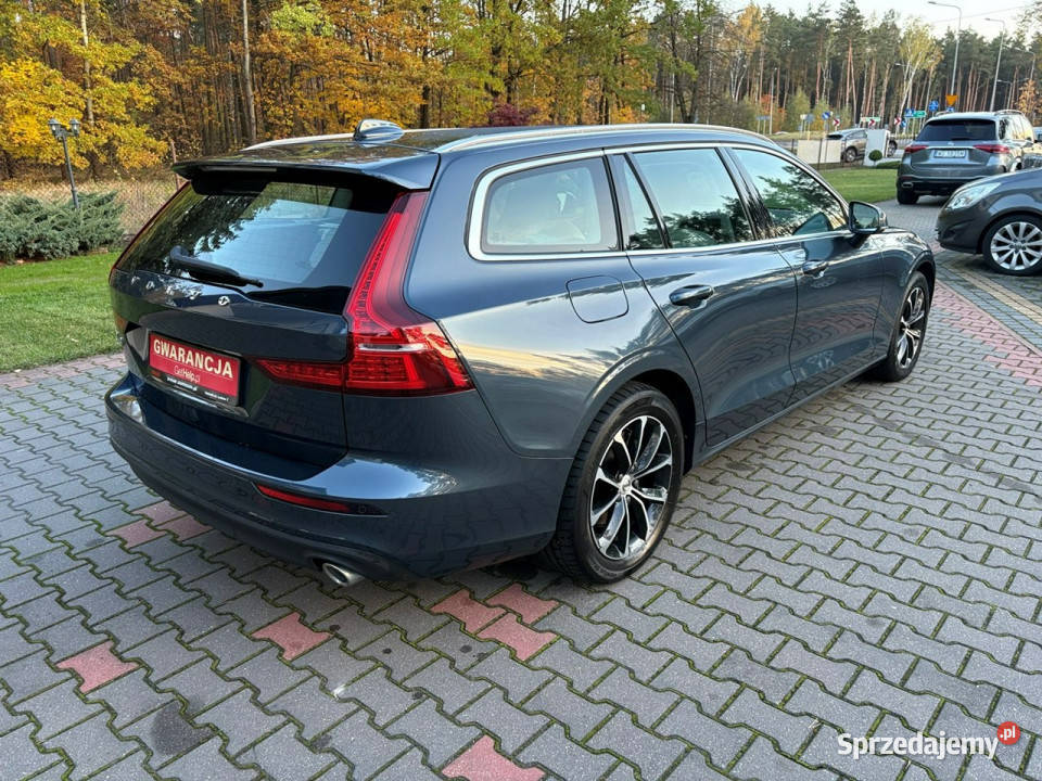 Volvo V60 20 D3 150 Podgrzewane fotele i relingi dachowe Lipówki