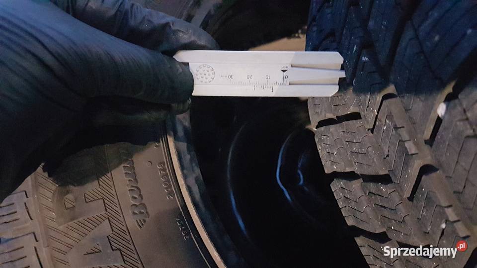 Opony 235 65 17 R Goodyear Ultra Grip SUV H do 210 km/h wielkopolskie