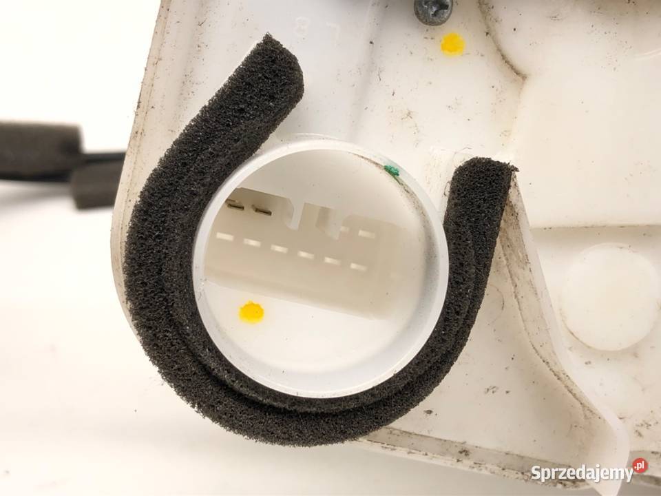 ZAMEK DRZWI LEWY TYŁ MITSUBISHI MIRAGE SPACE sprzedam