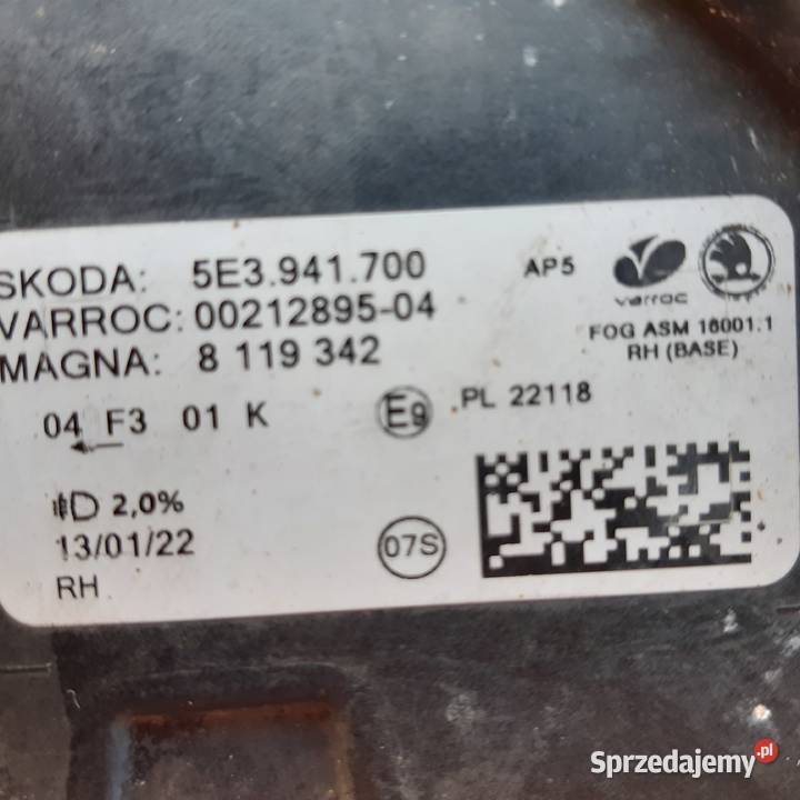 SKODA OCTAVIA 4 IV prawy halogen led 5E3941700 Dębno