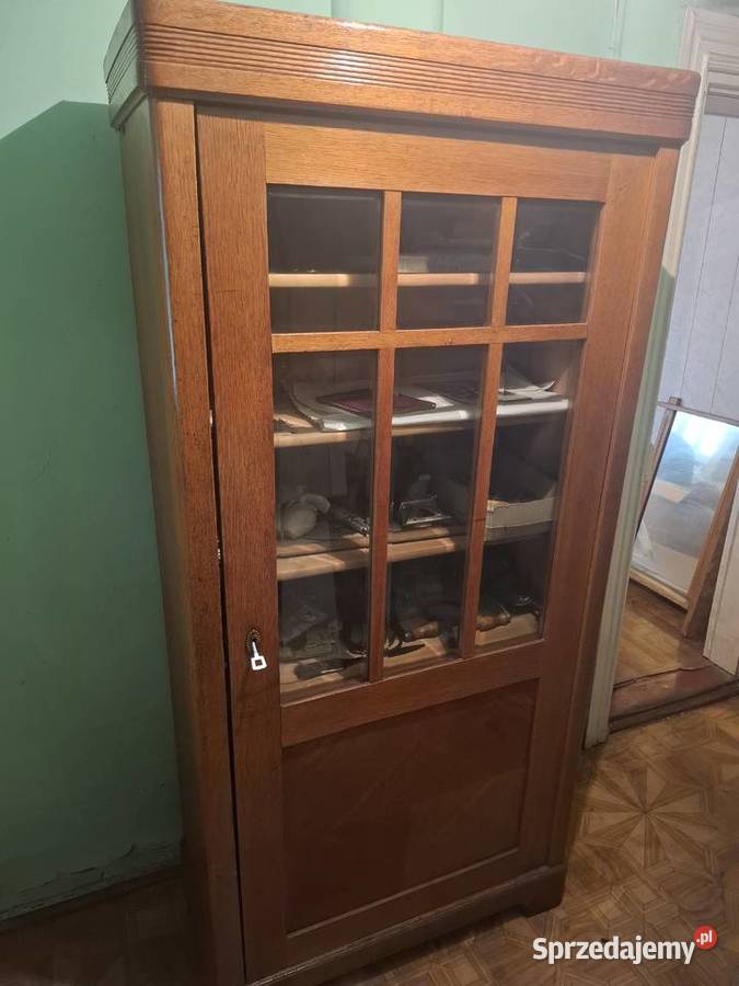 Drewniana witryna PRL Warszawa