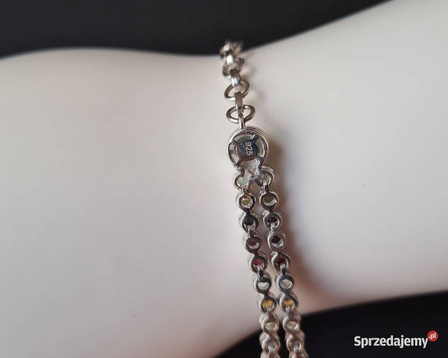 Srebrna bransoletka z kamieniami szlachetnymi