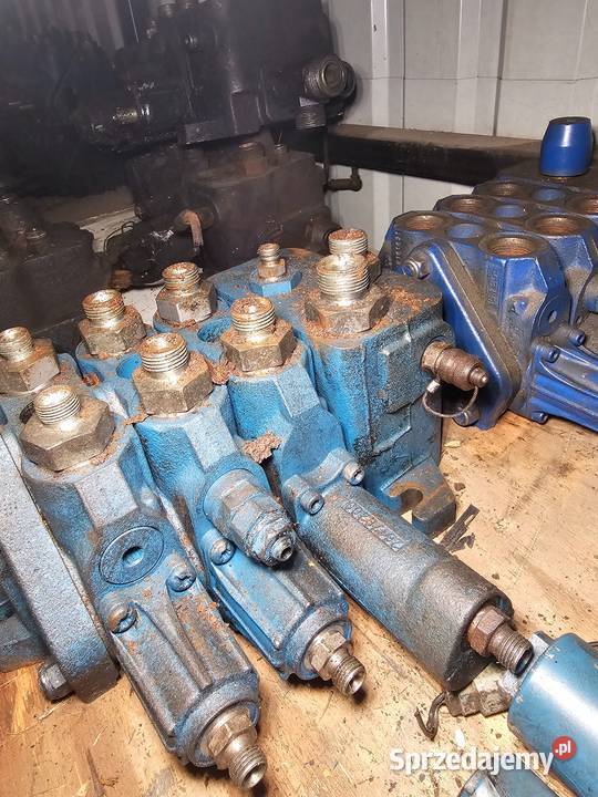 3sekcyjny rozdzielacz hydrauliczny JCB 3CX 4CX i Układ hydrauliczny Gdynia sprzedam