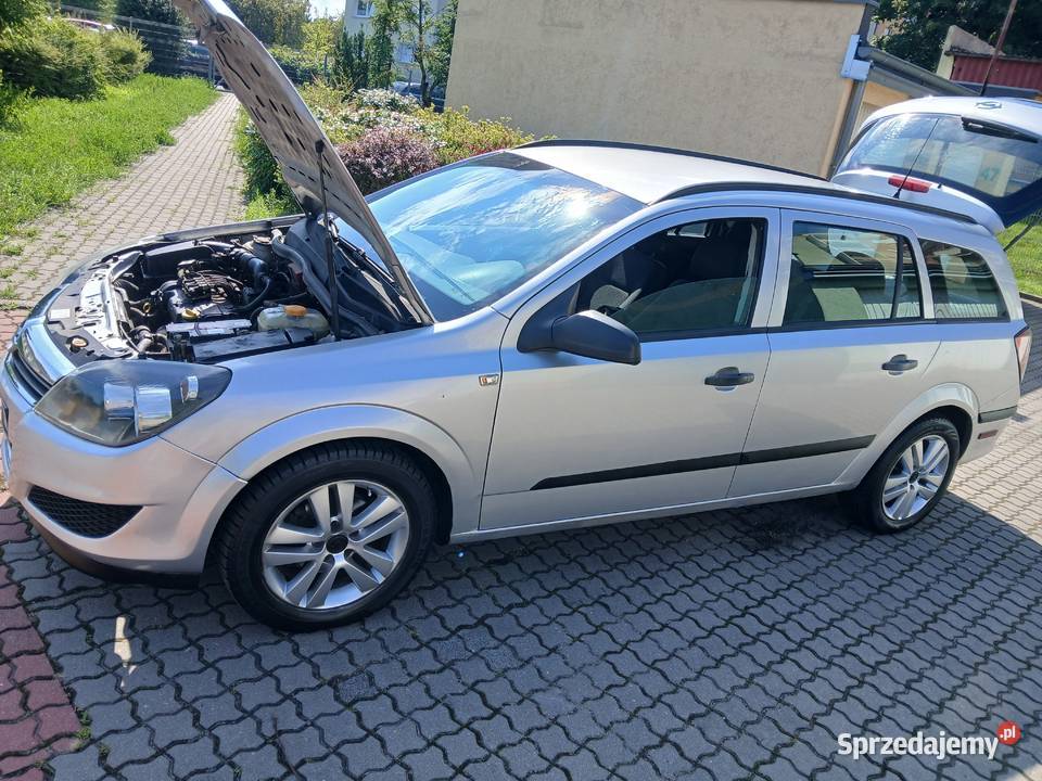 opel astra combi 2009 14na łancuszku GAZ klima wspomaganie kierownicy kujawsko-pomorskie