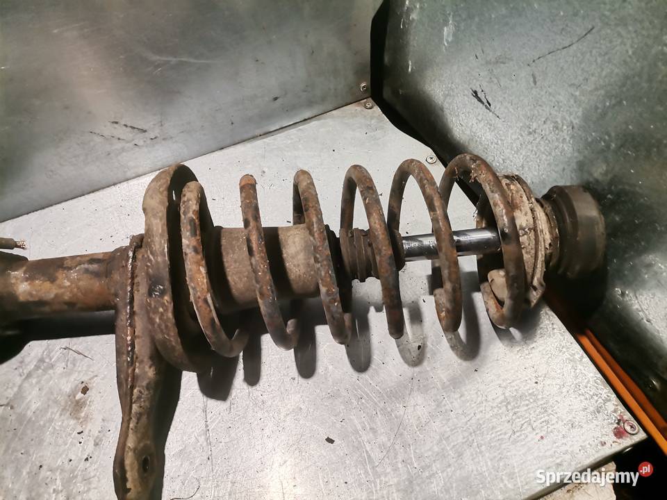 ZWROTNICA MCPERSON MCPHERSON PRAWY PRZÓD VW Rok produkcji 1986 małopolskie Nowy Sącz sprzedam