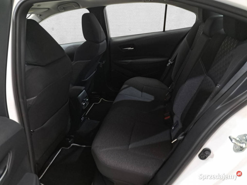 Toyota Corolla Seria E16 2012 Motoryzacja