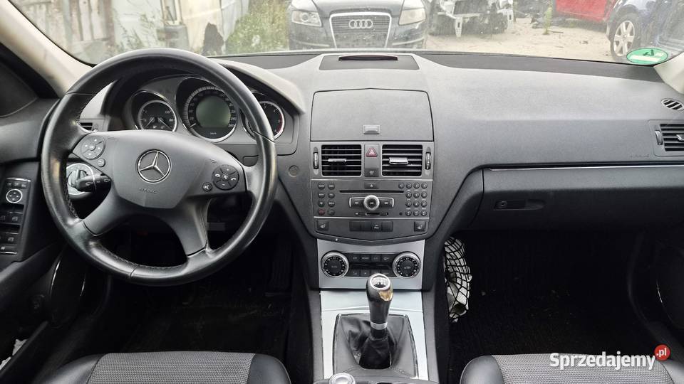 Mercedes C Klasa W204 22 CDI 100kW 136 2010r Rok produkcji 2010 lubuskie